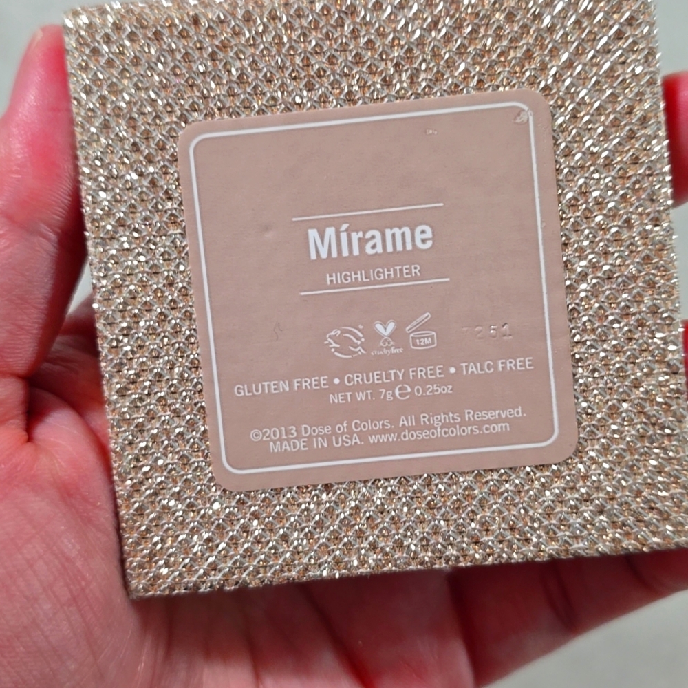 Dose of colors x Katy & Desi: Mirame highlight